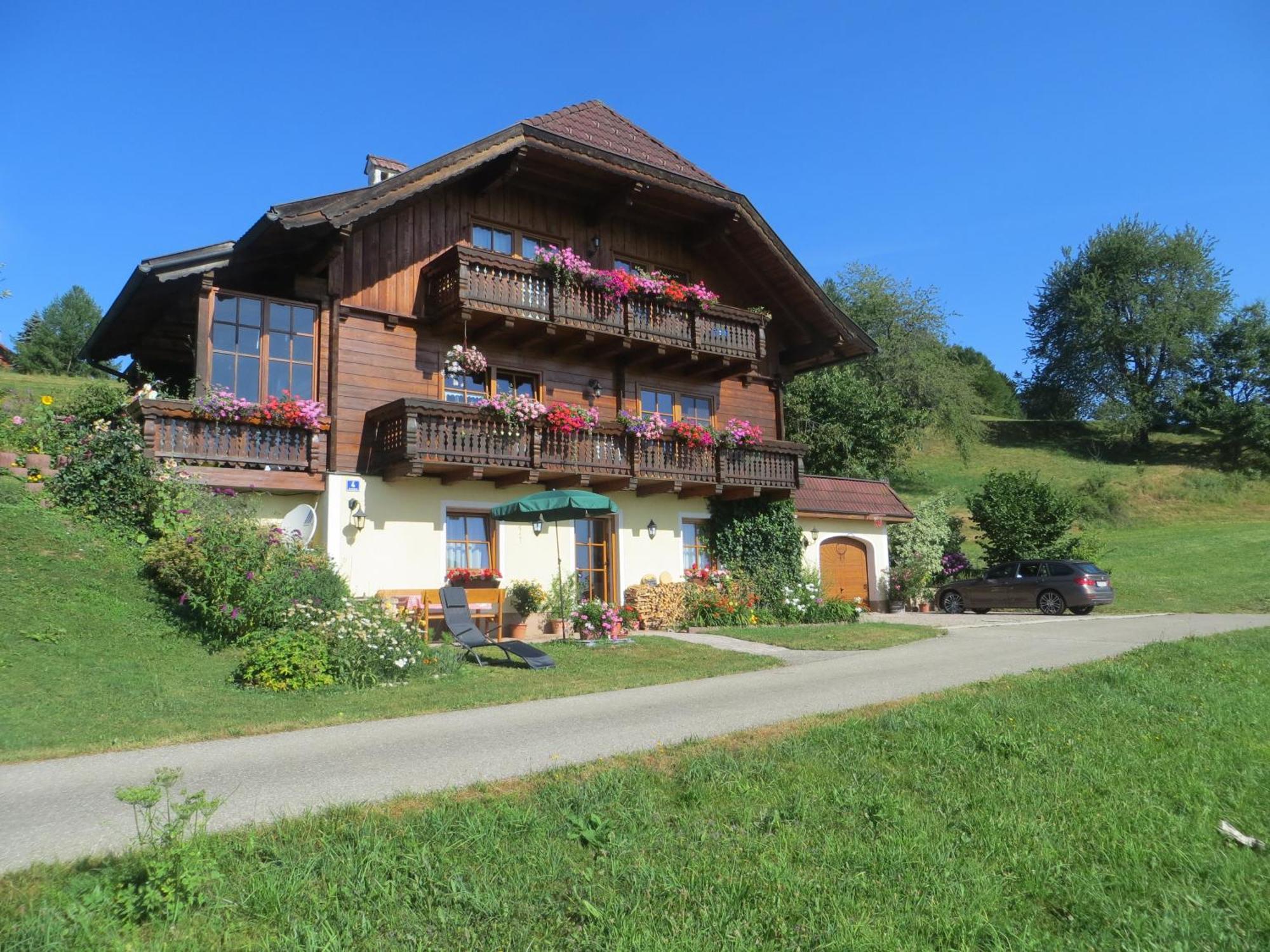 Ferienwohnung Brigitte Perner Nussdorf am Attersee Exterior photo